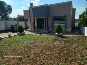 Photo - Furnished 4bdrm Villa in Kira for sale