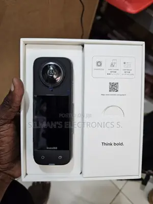 Insta 360 X4