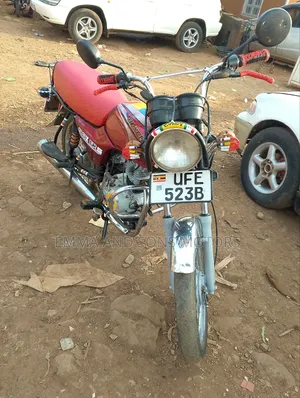 Bajaj Boxer 100 2022 Red