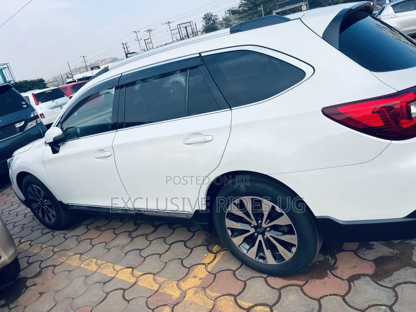 Subaru Outback 2.5i Premium PZEV 4dr Wagon AWD (2.5L 4cyl CVT) 2015