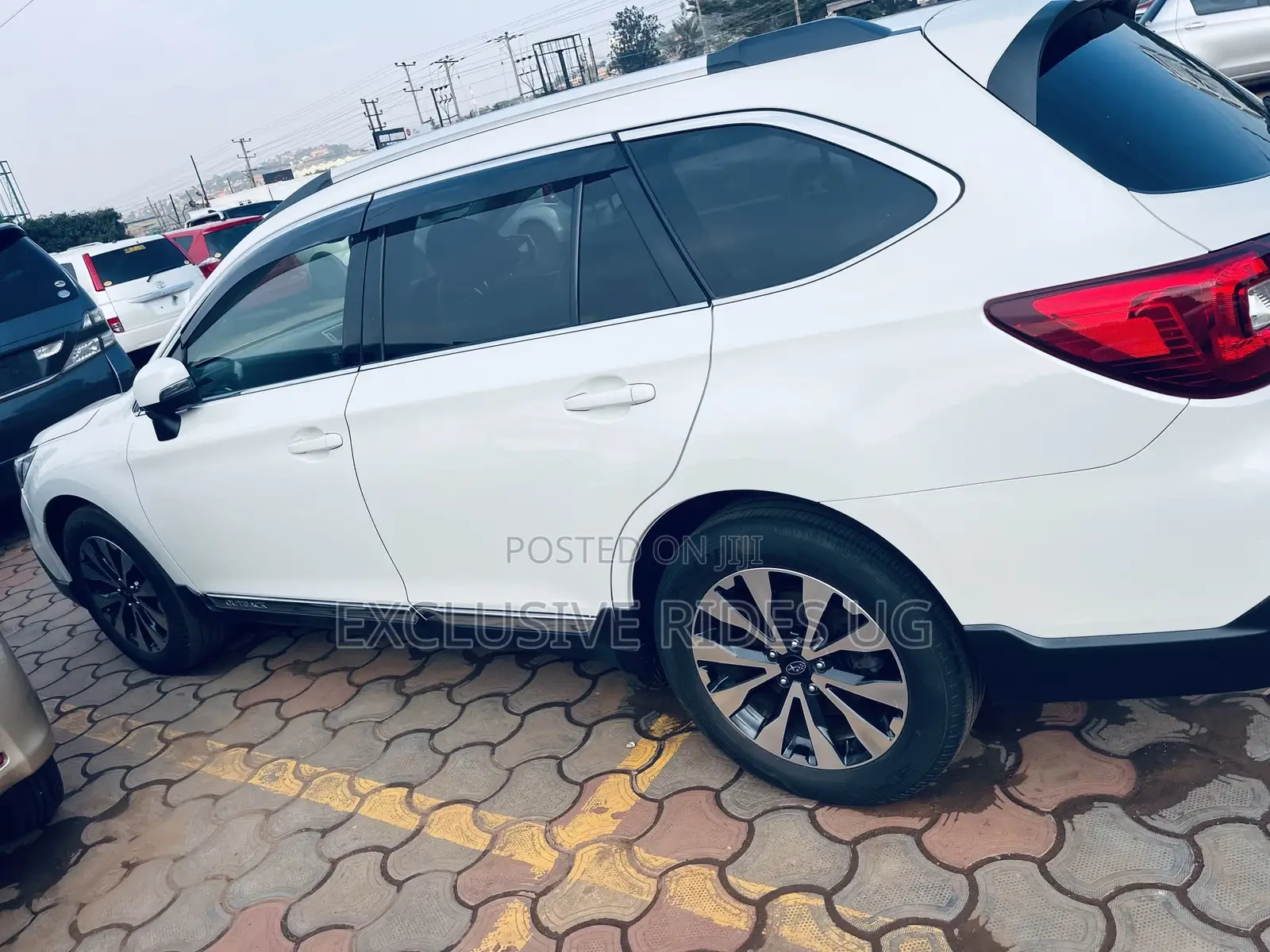Subaru Outback 2.5i Premium PZEV 4dr Wagon AWD (2.5L 4cyl CVT) 2015