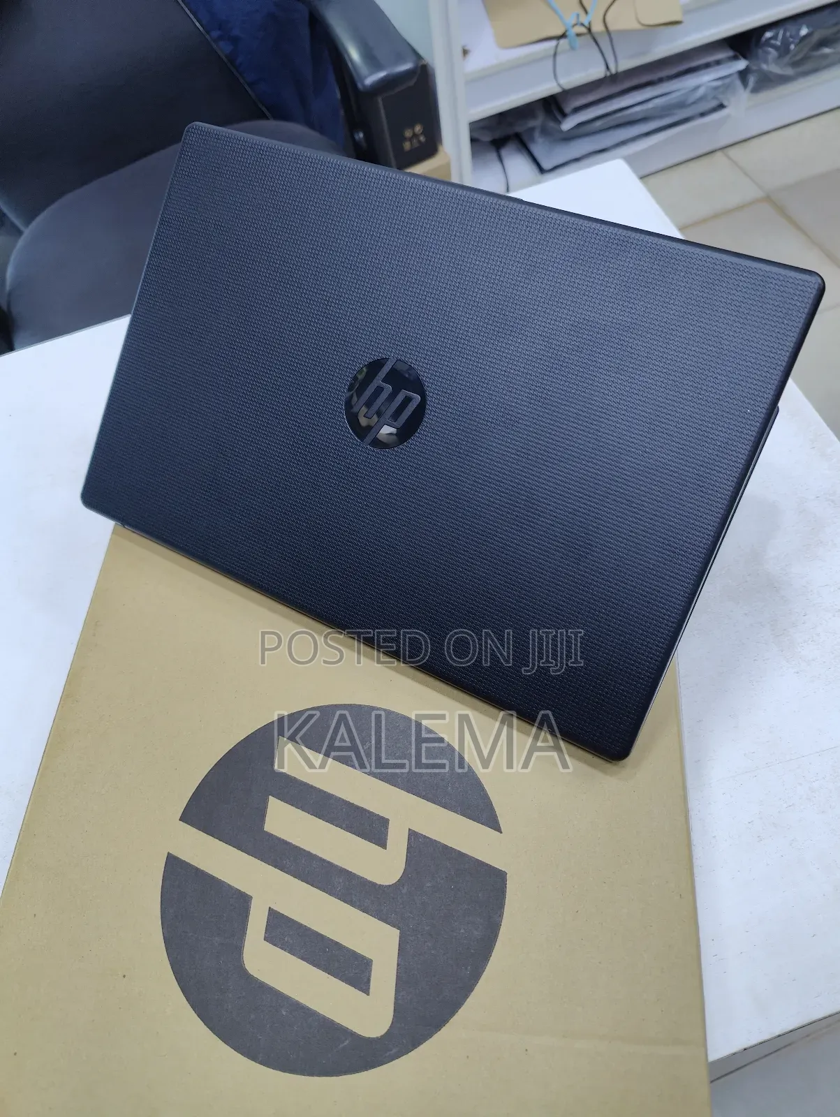Laptop HP 14-Dq1088wm 8GB AMD Ryzen 3 HDD+SSD 128GB