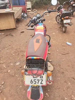 Bajaj Boxer 2022 Red