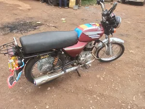 Bajaj Boxer 2015 Red