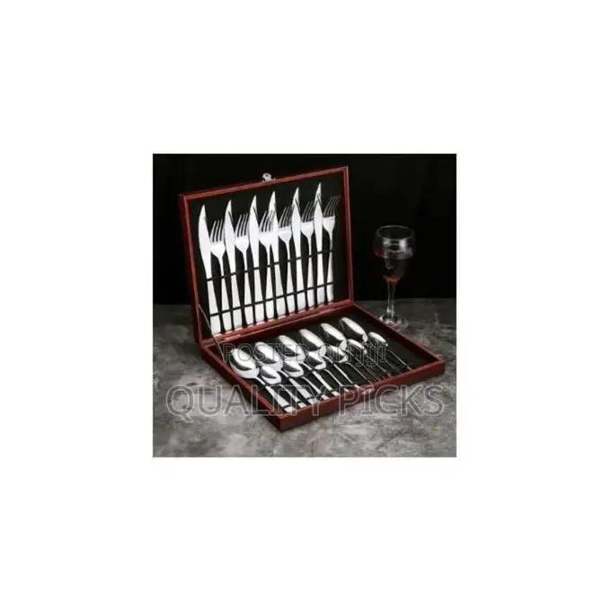 24 Piece Cutlery Set of Spoons, Forks Knives