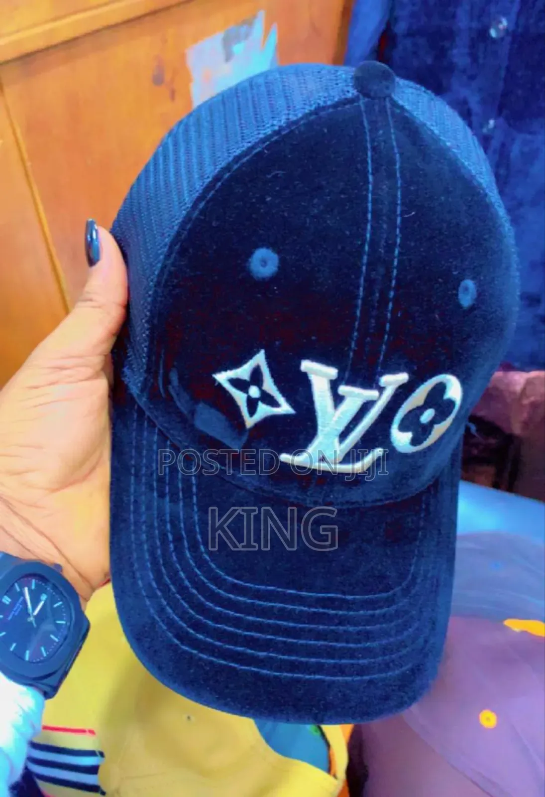 Louise Vuitton Black Classic Caps. Velvet