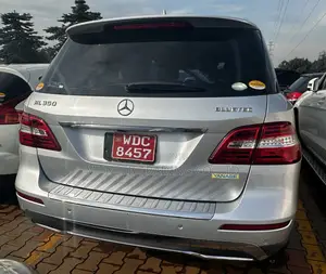 Mercedes-Benz 350D 2015 Silver