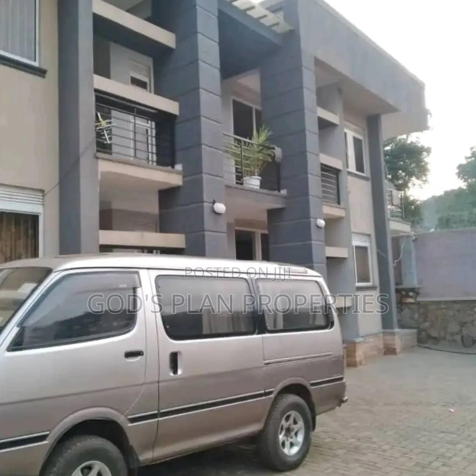 6bdrm Block of Flats in Makindye Kizungu, Central Division for sale