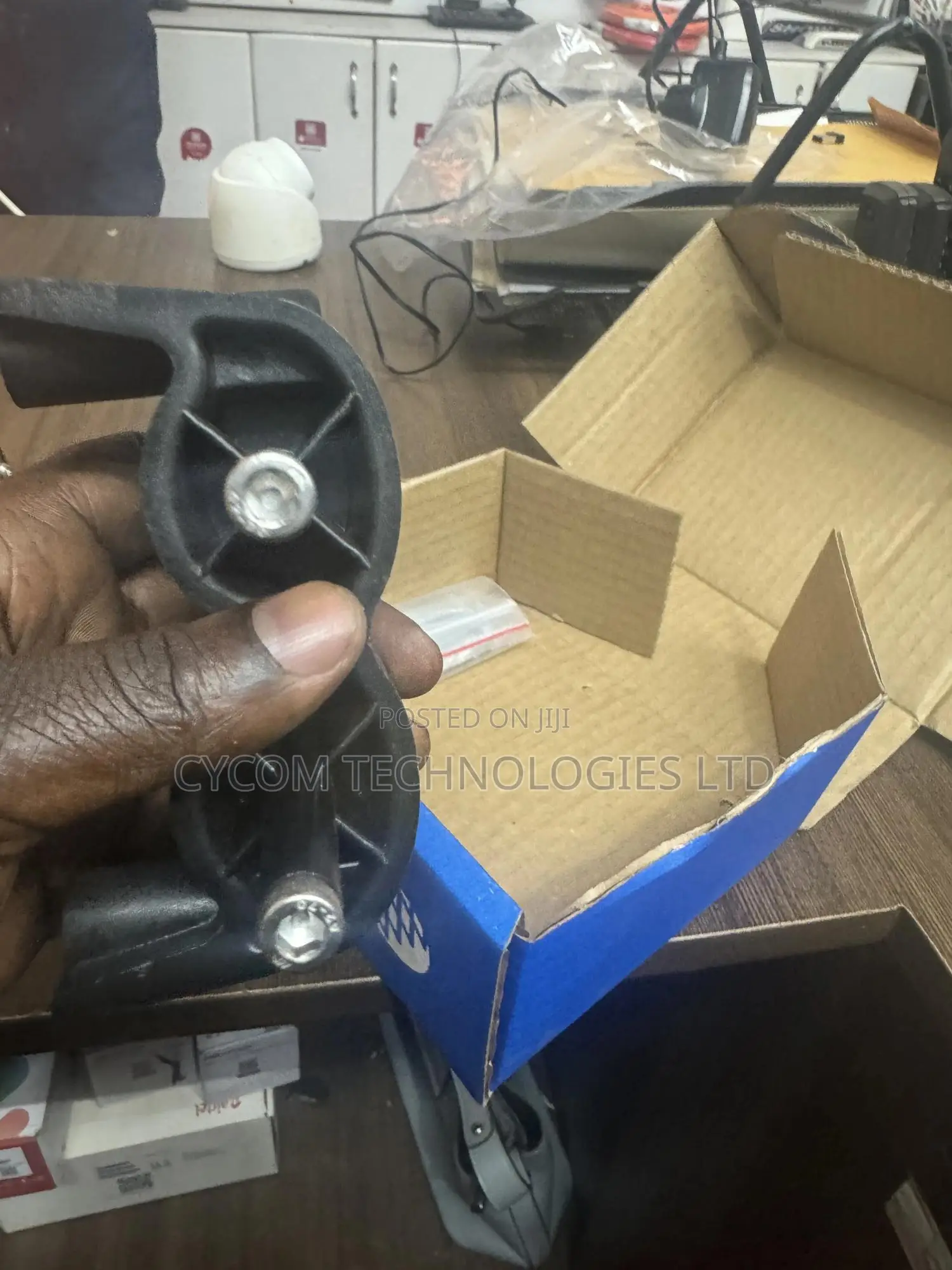 Electric Fence Gate Contacts