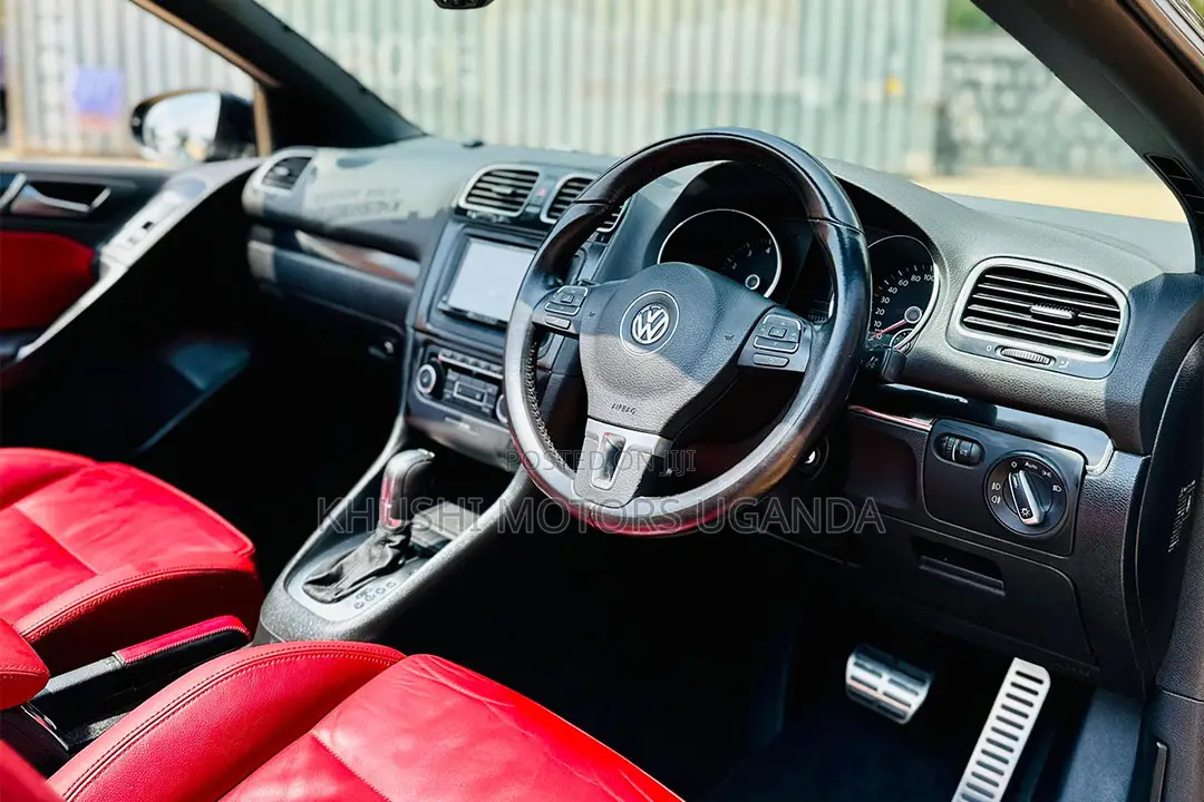 Volkswagen Golf 2011 Black