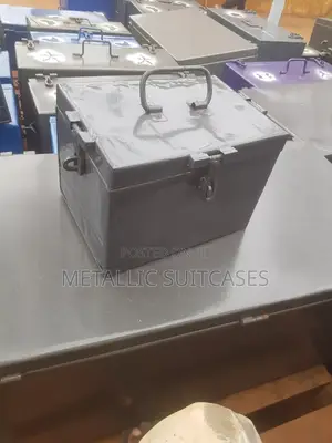 Metallic Saving Box for Saving Money, Valuable Piggy Banks