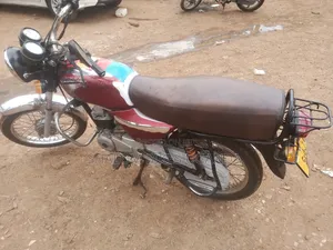 Bajaj Boxer 2017 Red