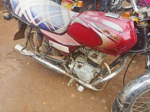 Bajaj Boxer 2019 Red