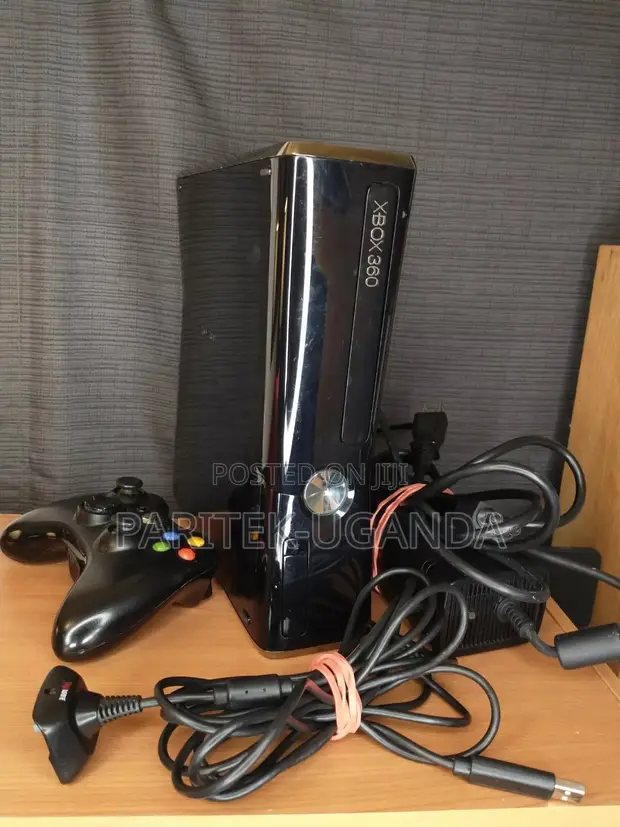 Xbox 360 S Slim in Central Division Video Game Consoles, Paritek