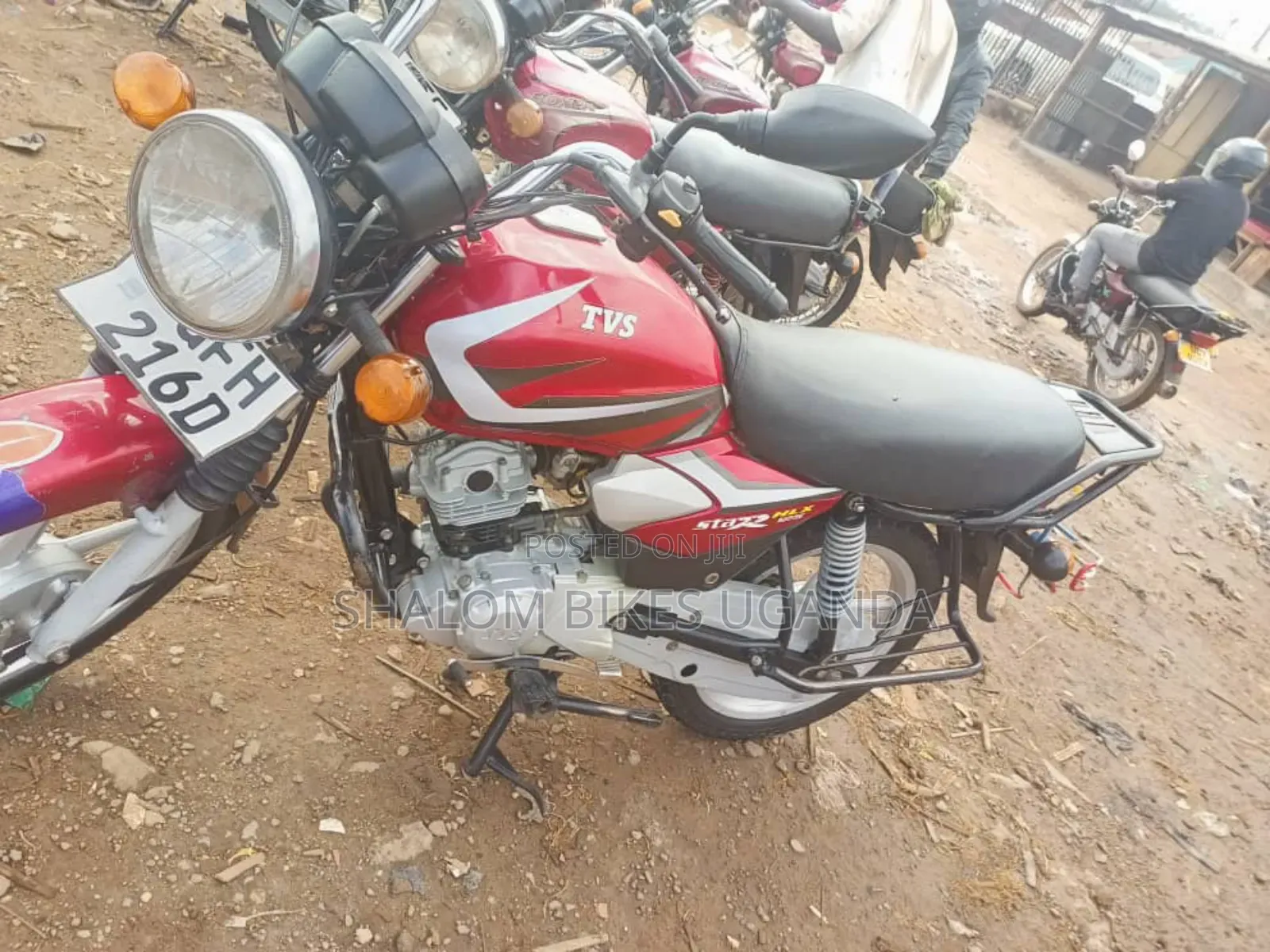 TVS HLX 125 2023 Red