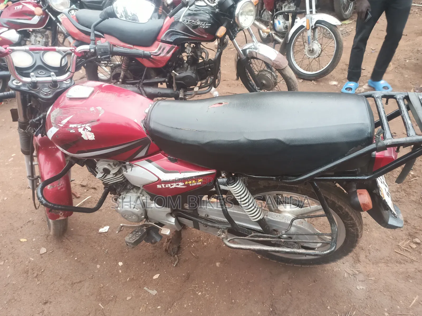 TVS HLX 125 2019 Red