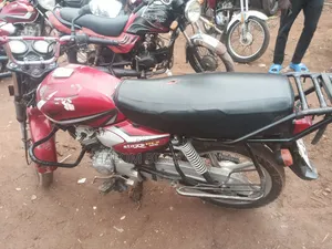 TVS HLX 125 2019 Red