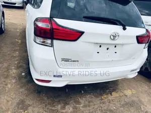 Toyota Corolla Fielder 2016 White