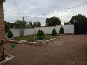 Furnished 4bdrm House in Kira for sale