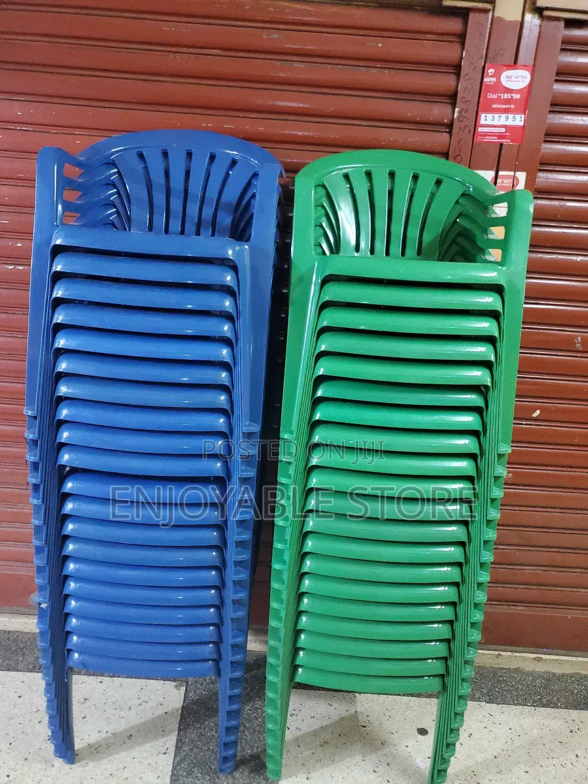 Blue/Green Plastic Chairs Plastic Chairs