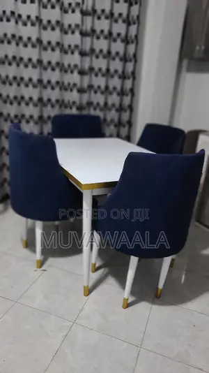 Dressing Dinning