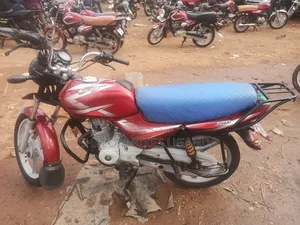 Bajaj CT 110X 2023 Red