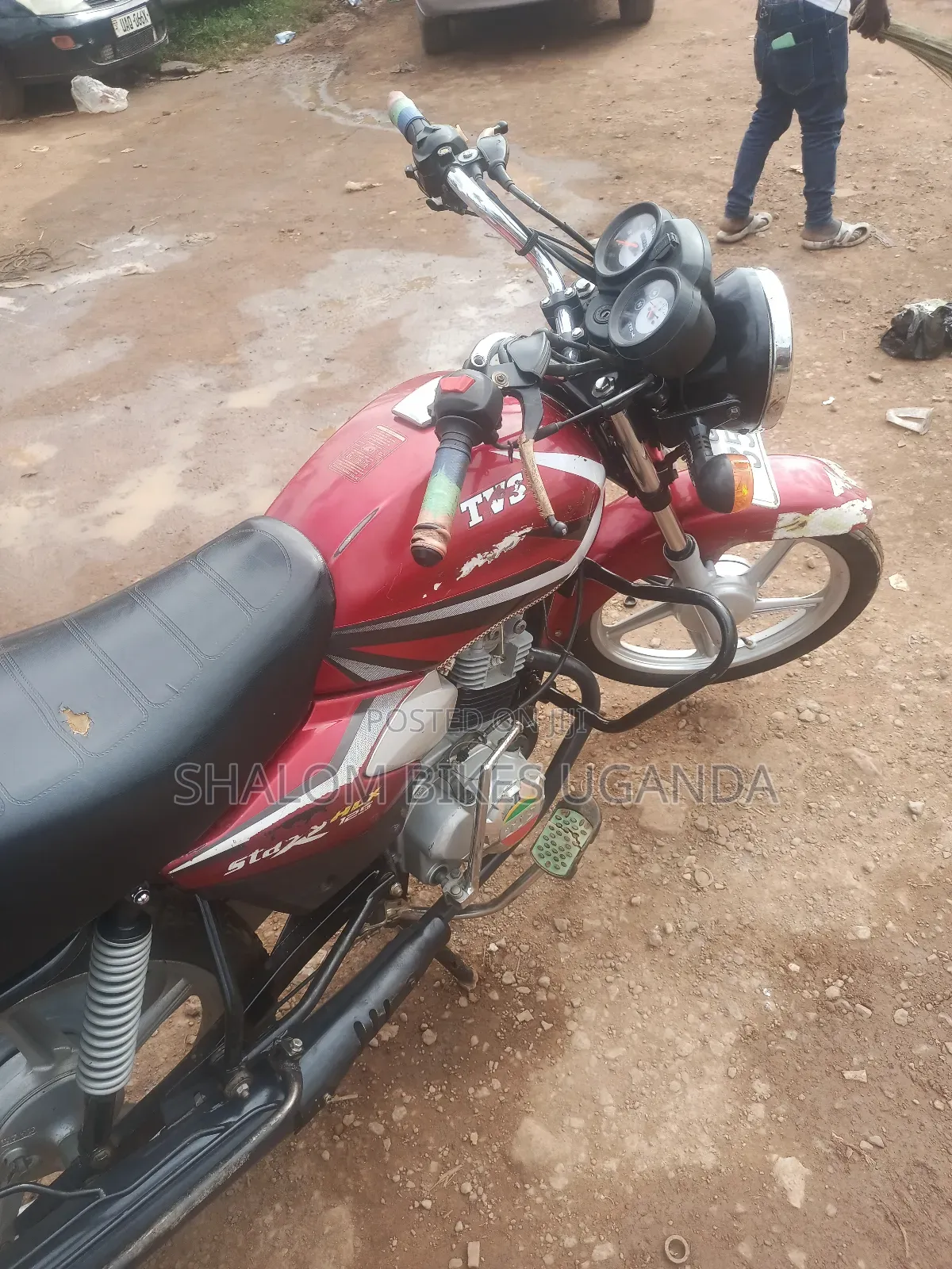 TVS HLX 125 2023 Red