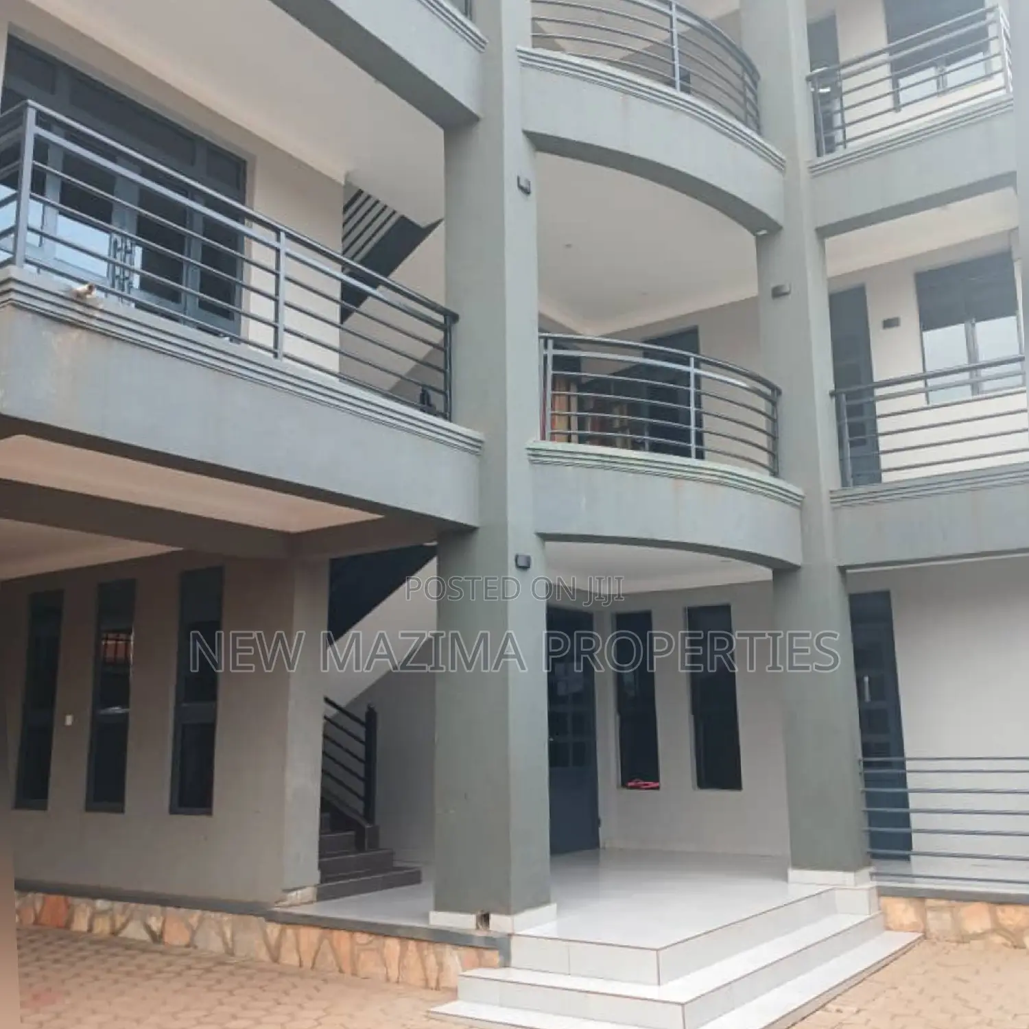11bdrm Block of Flats in Najjanankumbi Along, Division A for sale