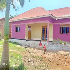 2bdrm House in Buloba Town, Division A for sale