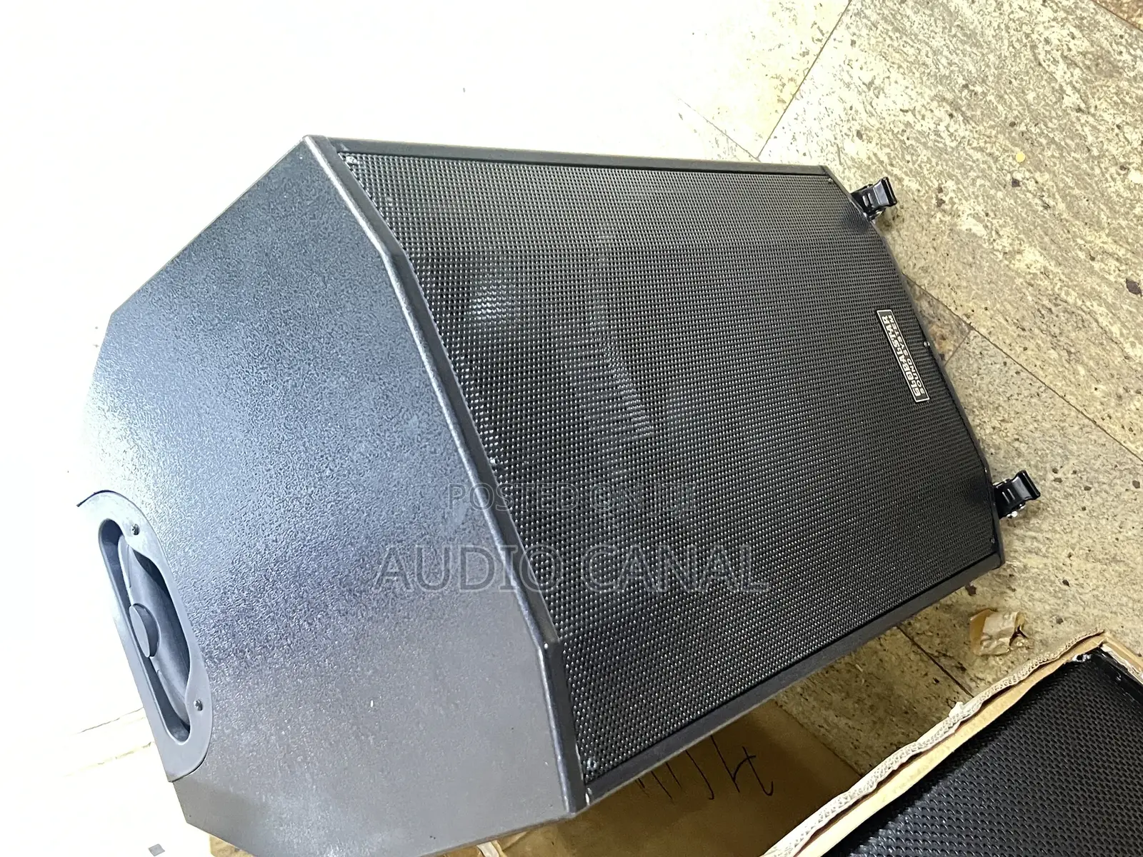15” Rechargeable Top Speaker