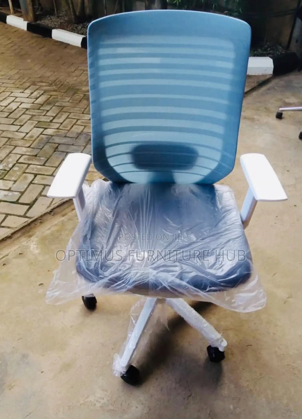White Lined Office Chair