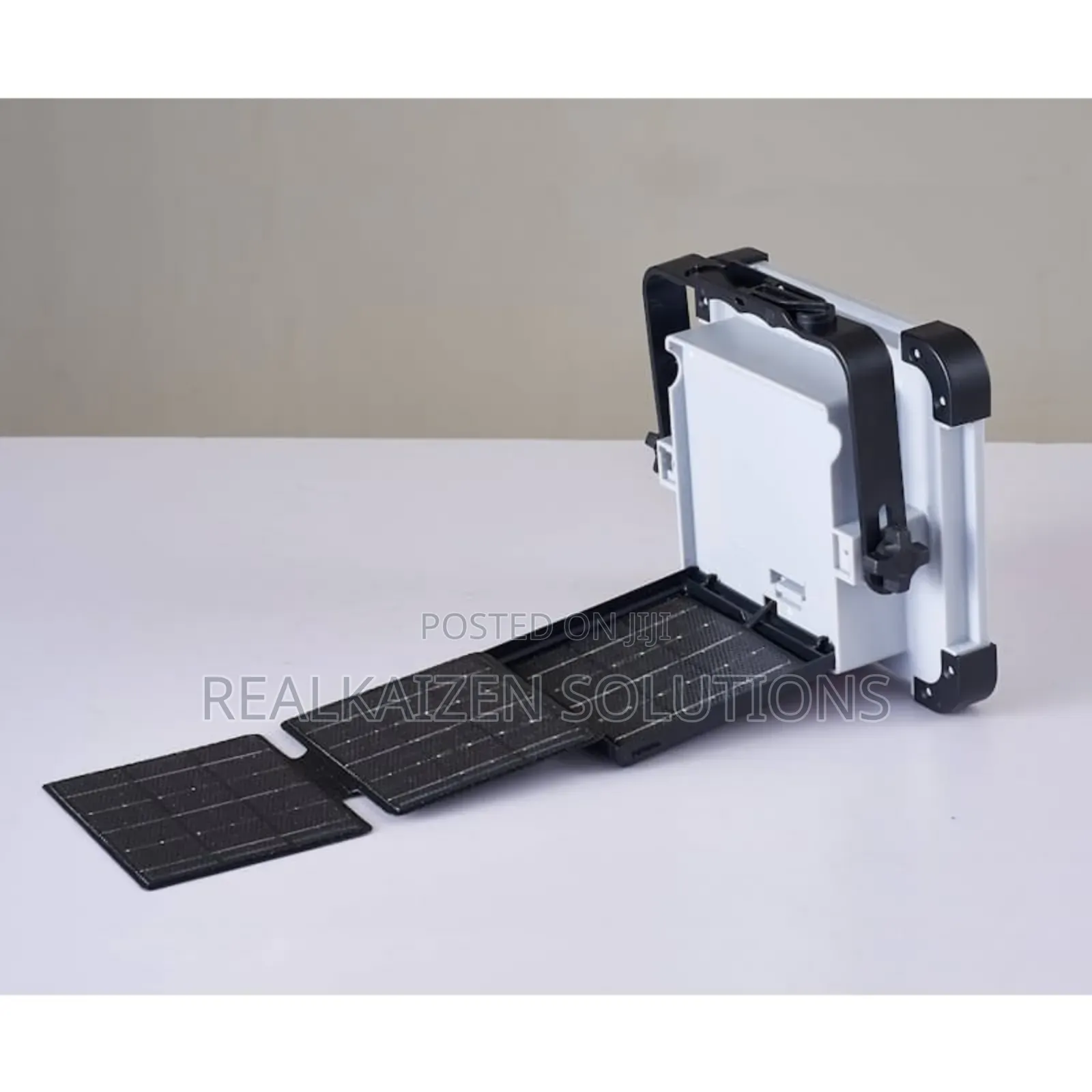 100W Solar Portable Light With Folding Solar Panel