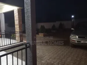 Furnished 4bdrm House in Kira for sale