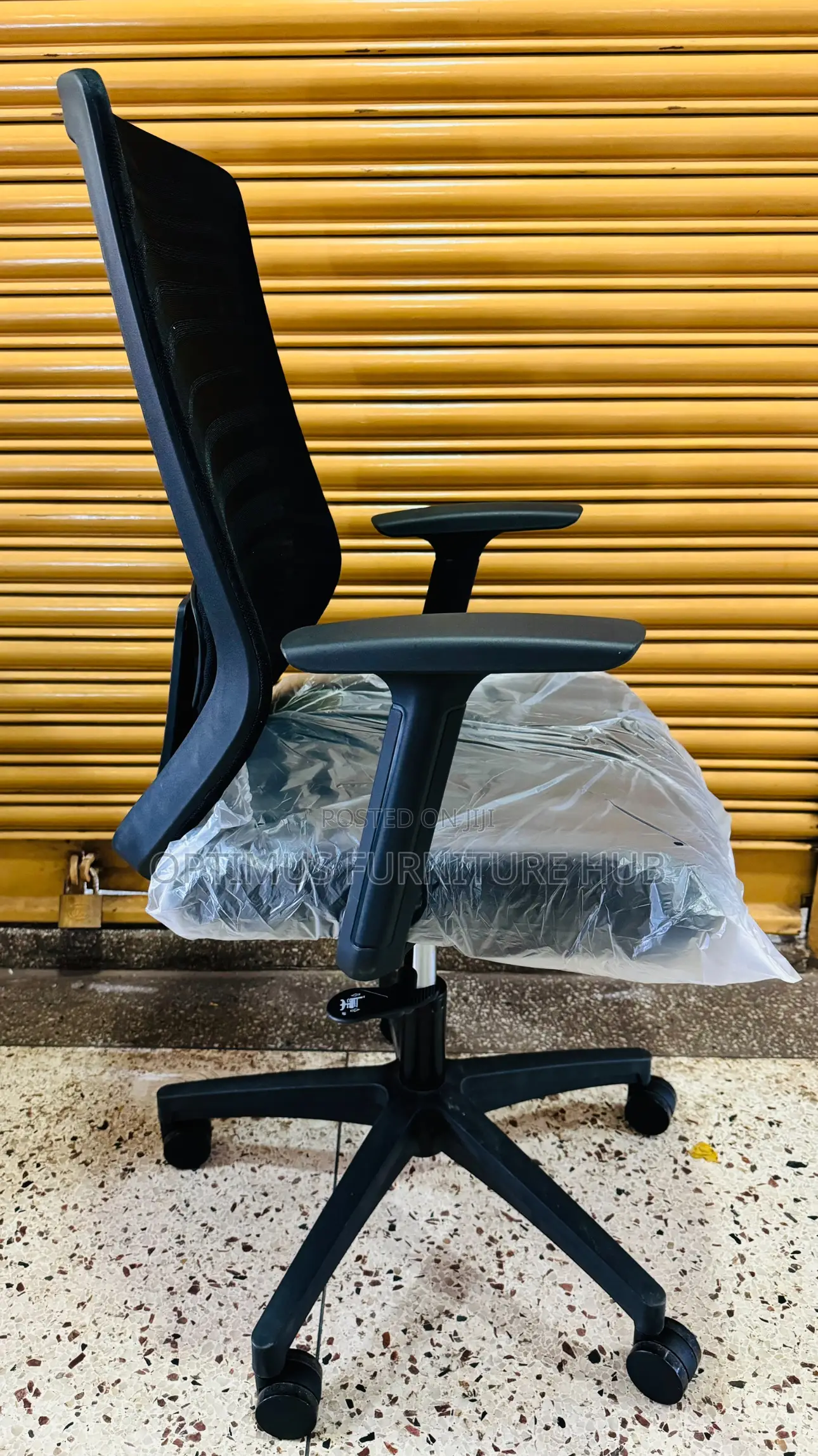 Black Arm Chair