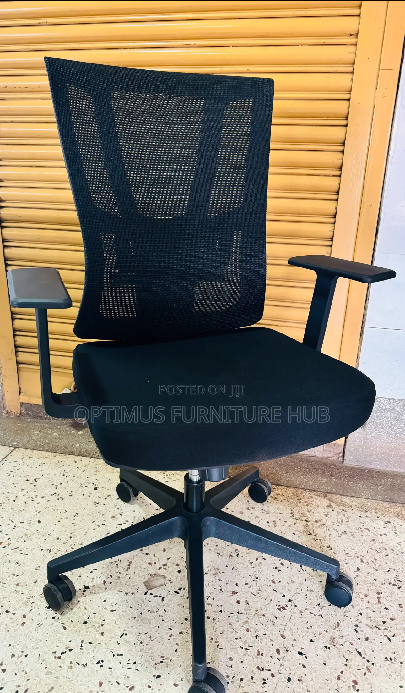 Curved Arm Chair