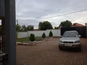 Furnished 4bdrm House in Kira for sale