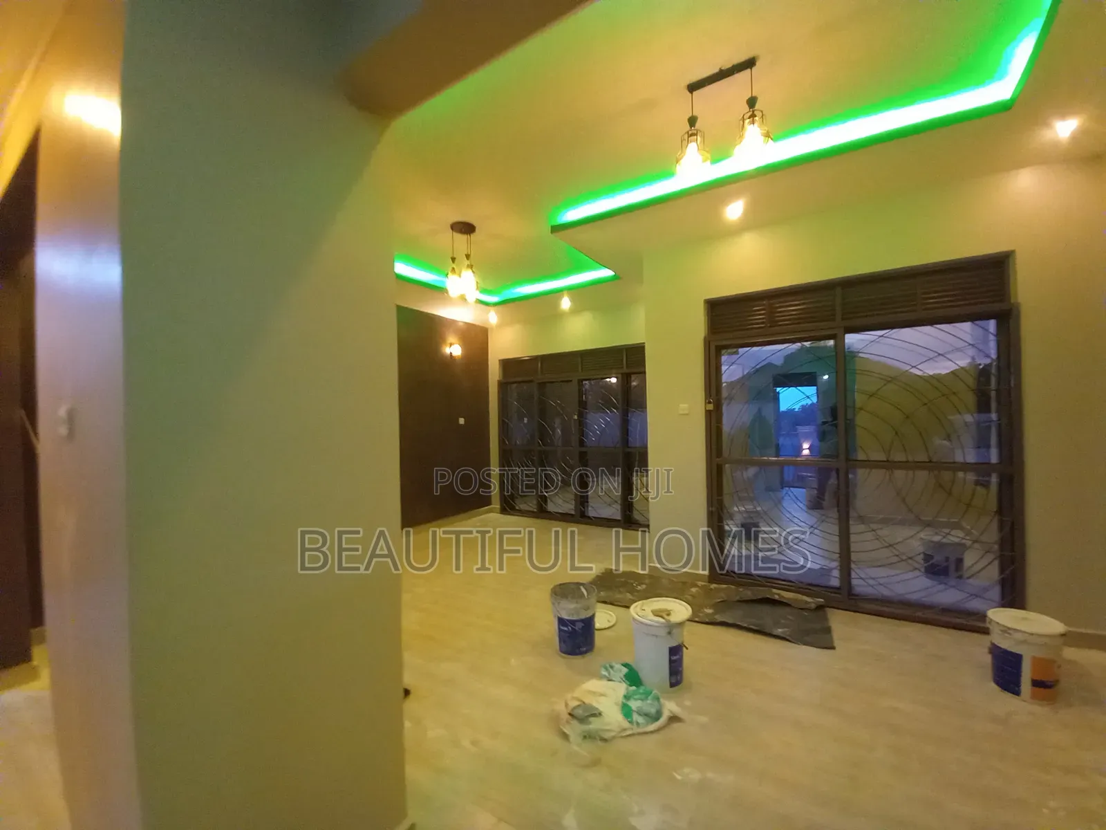 Furnished 4bdrm Bungalow in Kira for sale