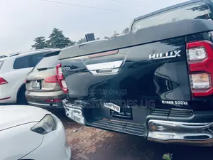 Toyota Hilux 2023 Black