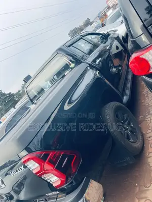 Toyota Hilux 2023 Black