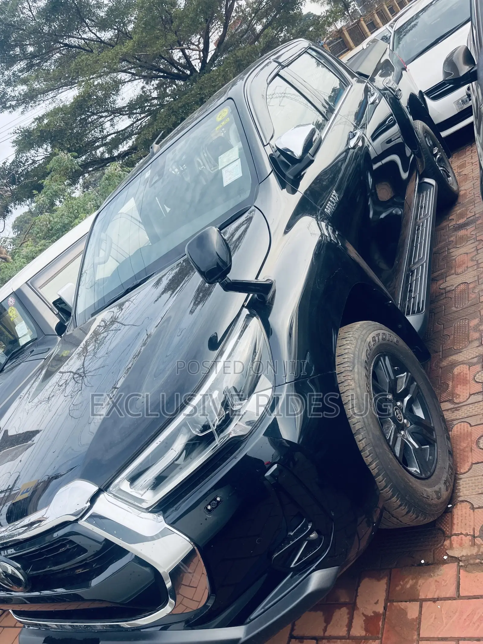 Toyota Hilux 2023 Black
