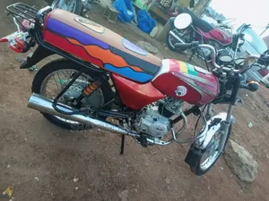 Bajaj Boxer 2019 Red