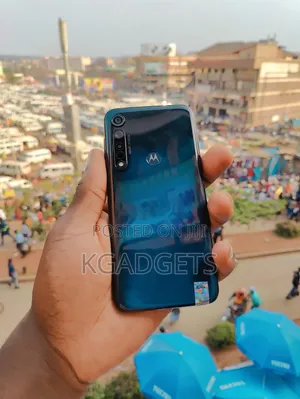 Motorola Moto G8 64 GB Blue