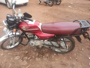 Bajaj Boxer 2018 Red
