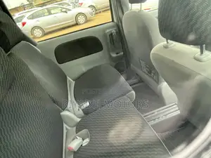 Toyota Sienta 1.5 FWD 2010 White