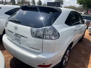 Toyota Harrier 2.4 2010 White