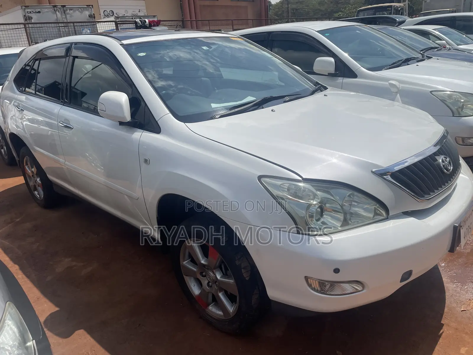 Toyota Harrier 2.4 2010 White