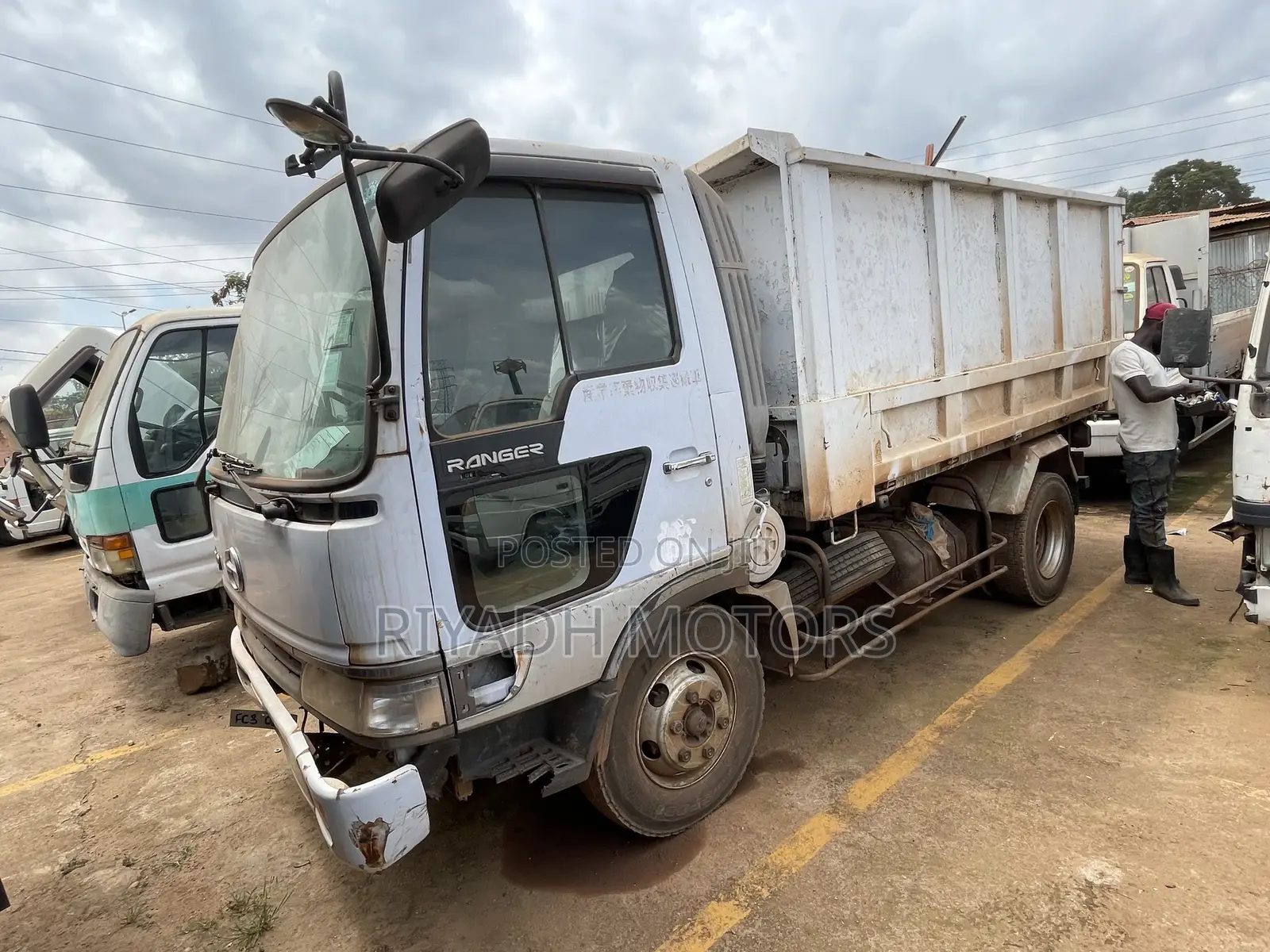 Hino With J8 Engine