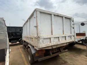 Hino With J8 Engine