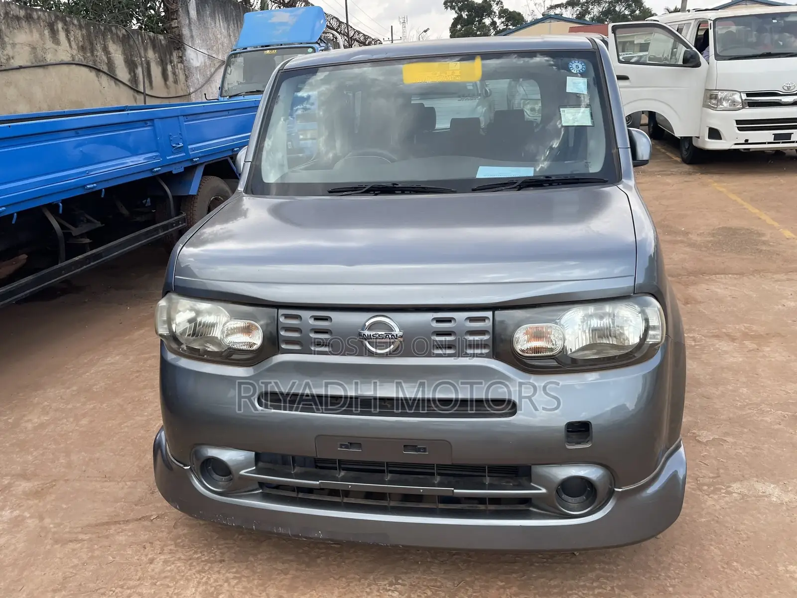 Nissan Cube 2013 Gray