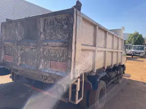 Hino With Big Tray